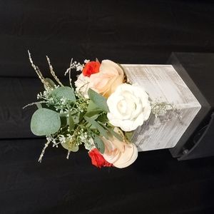 Flower arrangement